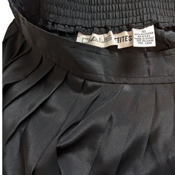 Vintage CHAUS 80's 90's Black Pleated Lightweight Skirt 10 Petites 10P - Picture 2 of 2